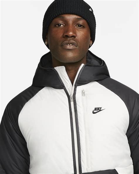 Nike Sportswear P